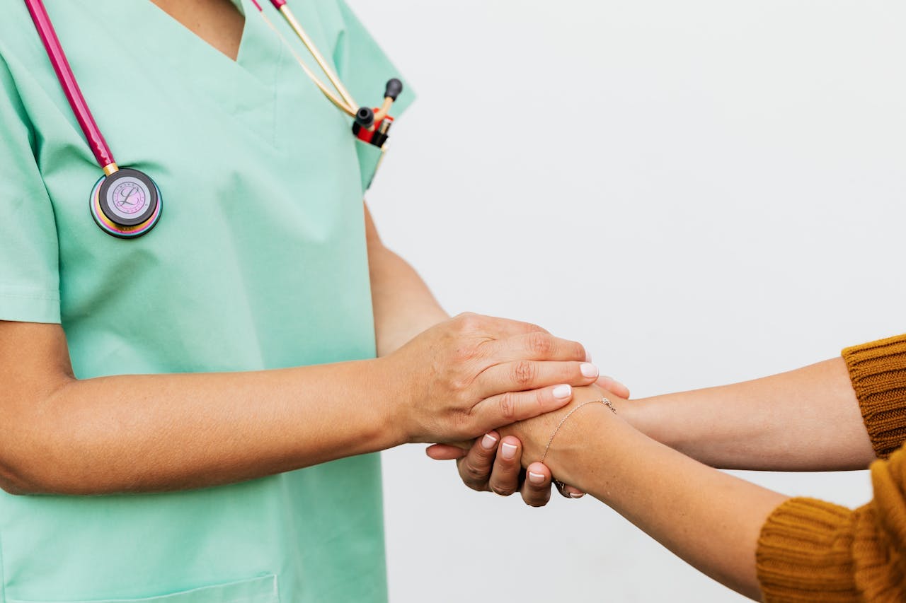 Encuentra un médico en línea que hable tu idioma