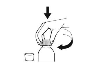 Mano che rimuove il cappuccio da un flacone medicinale con una freccia curva e un tappo scartato a terra