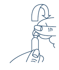 Mano che afferra un dispositivo penna iniettabile con ago visibile e freccia curva che indica la direzione di inserimento