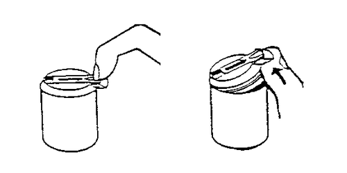Fiala di vetro con tappo in gomma e due aghi collegati, uno inserito e l
