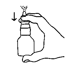 Mano che tiene un flacone spray nasale con l