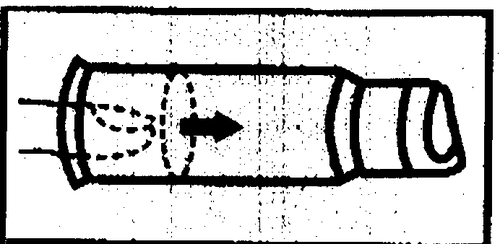 Siringa schematica con stantuffo in movimento e ago curvo che inietta il farmaco nel corpo