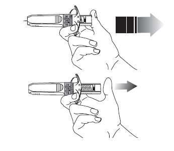 Mano che tiene un autoiniettore con meccanismo di attivazione premuto e freccia che indica la direzione di iniezione