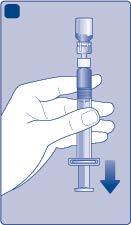 Mano che afferra una siringa pre-riempita con farmaco trasparente e stantuffo blu, freccia nera indica direzione di spinta