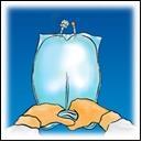 Sacca intravenosa trasparente tenuta da due mani con guanti gialli e connessa a un ago