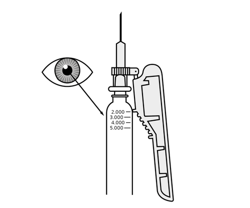 Siringa graduata con ago che si avvicina all