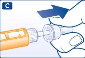 Penna iniettabile arancione con ago trasparente collegato e freccia blu che indica la direzione di inserimento