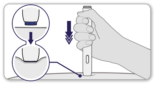 Mano che tiene un dispositivo penna per iniezione con freccia che indica l