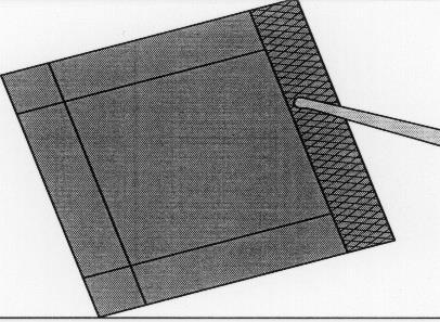 Quadrato grigio con riquadri interni più scuri e una linea diagonale in basso a destra che indica un taglio o una piega