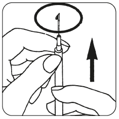 Mano che tiene una siringa con l