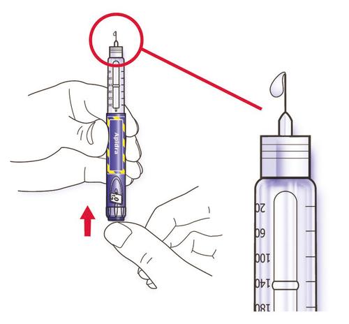 Mano che tiene un dispositivo iniettore con l