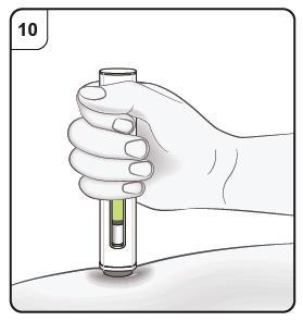 Mano che tiene un dispositivo per iniezione con indicatore verde e punta a contatto con la pelle