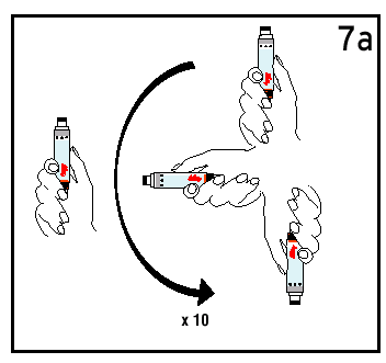 Mani che impugnano un dispositivo autoiniettante con freccia rossa che indica il movimento di rotazione e profondità di iniezione