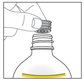 Mano che svita il tappo a spirale da un flacone medicinale trasparente con una banda gialla alla base