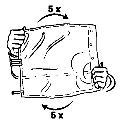 Mani che tirano la pelle con due dita per formare una piega, frecce indicano cinque trazioni su ciascun lato della pelle