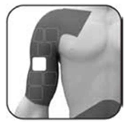 Braccio umano con area di iniezione evidenziata da un quadrato bianco su sfondo grigio scuro