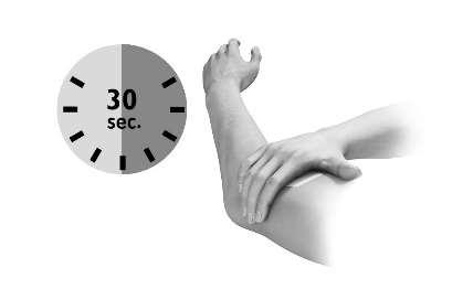 Braccio con mano che applica pressione sul sito di iniezione accanto a un timer che indica 30 secondi
