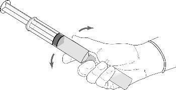 Mano che afferra una siringa con ago rivolto verso il basso e frecce curve che indicano il movimento di rotazione e spinta