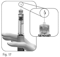 Siringa pre-riempita con ago protetto da cappuccio, tenuta in mano, con ingrandimento del meccanismo di protezione dell