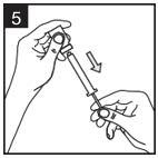 Mano che tiene una siringa inclinata, ago inserito nella pelle con freccia che indica la direzione dell