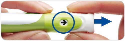Penna per iniezione con indicatore verde e freccia blu che mostra la rotazione del dosatore per impostare la dose corretta