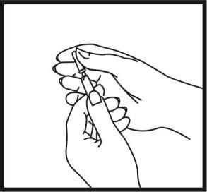 Mano che afferra una penna a iniezione preraempita con l