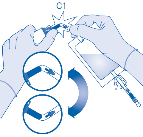 Due mani con guanti che preparano un dispositivo medico con serbatoio trasparente e frecce circolari blu