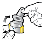 Mano che ruota il cappuccio protettivo di un dispositivo medico giallo e bianco con una freccia che indica il movimento