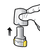 Dispositivo di iniezione automatico con pulsante bianco premuto da una mano e freccia direzionale verso l
