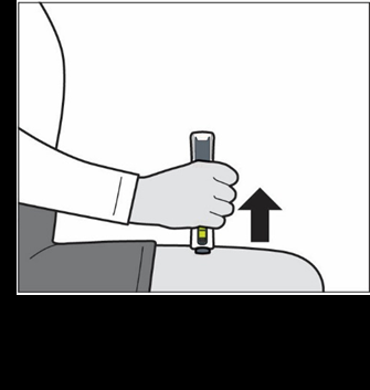 Mano che tiene un autoiniettore con freccia direzionale verso l