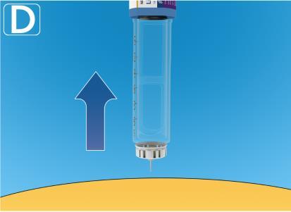 Siringa trasparente con ago rivolto verso l