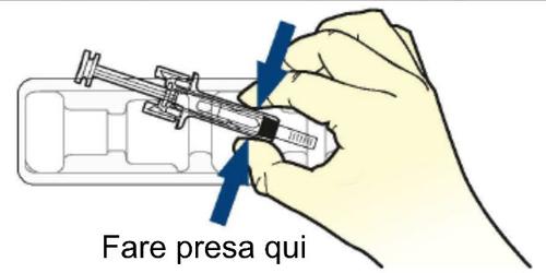 Mano che afferra una siringa pre-riempita con frecce blu che indicano i punti di presa corretti per l