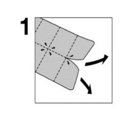 Cerotto adesivo aperto con frecce nere che indicano la separazione delle parti e il numero uno in alto a sinistra
