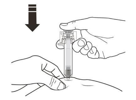 Mano che tiene un dispositivo per iniezione sottocutanea con ago inserito nella pelle e freccia nera che indica la direzione
