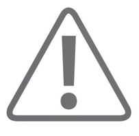 Triangolo giallo con bordo nero e punto esclamativo centrale nero avviso di pericolo o attenzione