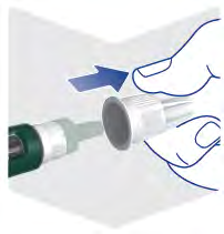 Siringa pre-riempita con ago protetto da cappuccio grigio e connettore verde, freccia blu indica la direzione di inserimento