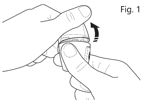 Mano che ruota un dispositivo cilindrico con due anelli marcati e freccia nera indicante la direzione di rotazione