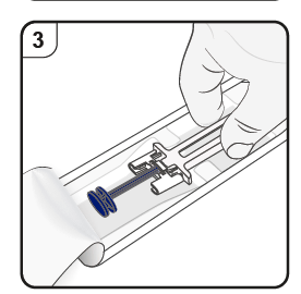 Dispositivo autoiniettante con ago esposto e protezione parziale rimossa per l