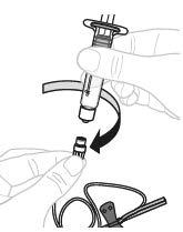 Mano che tiene il dispositivo per l