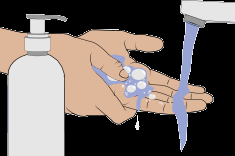 Mano sotto un getto d