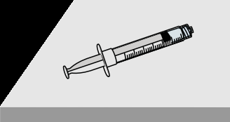 Siringa sterile con ago trasparente e stantuffo graduato per iniezione sottocutanea o intramuscolare