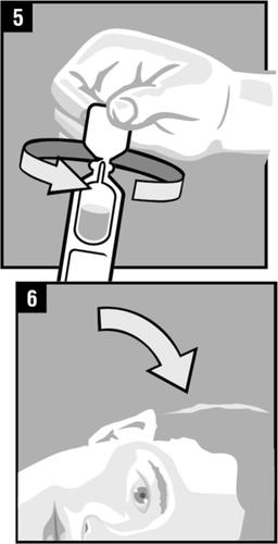 Mano che tiene il dispositivo autoiniettore con freccia che indica la pressione e parte inferiore del corpo umano con area di iniezione