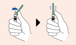 Mano che tiene una siringa prima e dopo l