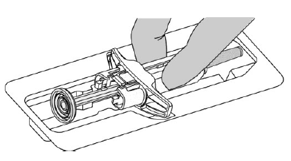 Dispositivo di iniezione autoattivante con cartuccia inserita e piede che preme per attivare il meccanismo
