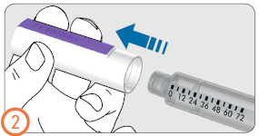Mano che tiene una penna iniettabile con ago trasparente e scala graduata, freccia blu indica direzione di iniezione