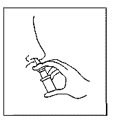 Mano che tiene un flacone spray nasale con l