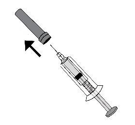 Siringa trasparente con ago nero e protezione rimovibile indicata da una freccia verso l