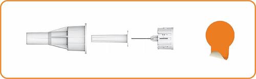 Siringa smontata con stantuffo trasparente, cilindro e ago metallico affilato collegati e tappo arancione laterale