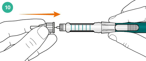 Mano che tiene un dispositivo medico con ago, preparazione all