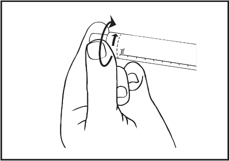 Mano che tiene una siringa inclinata, ago inserito nella pelle con freccia curva che indica la direzione del movimento